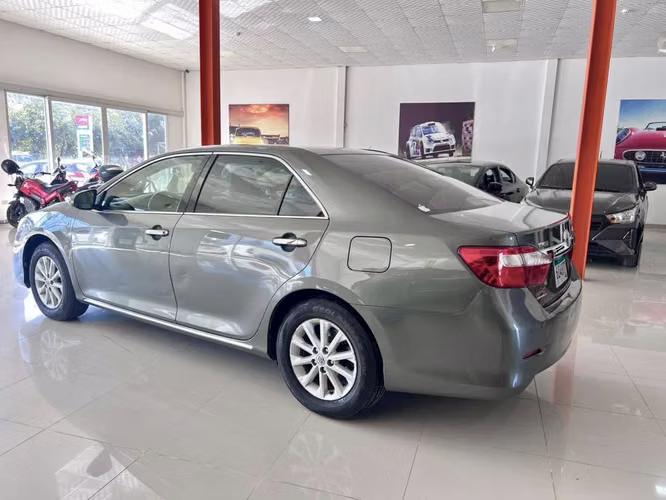 2013 Toyota Camry Hybrid Full Extra Solo 37,000 KMS En Pedasi