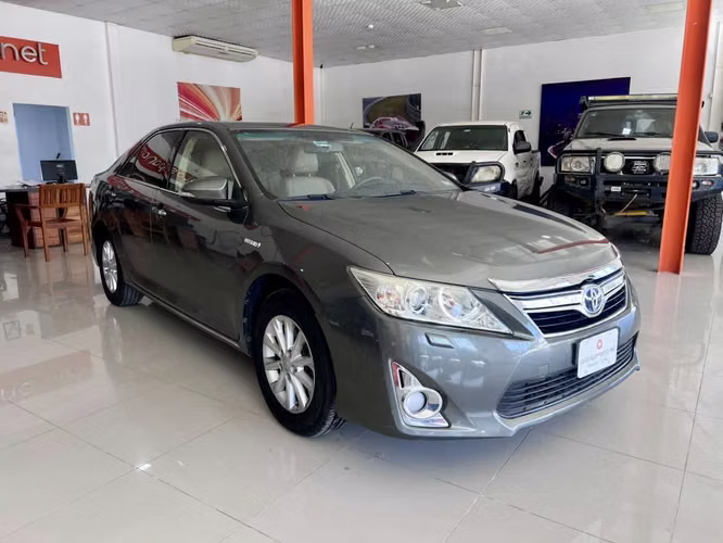 2013 Toyota Camry Hybrid Full Extra Solo 37,000 KMS En Pedasi