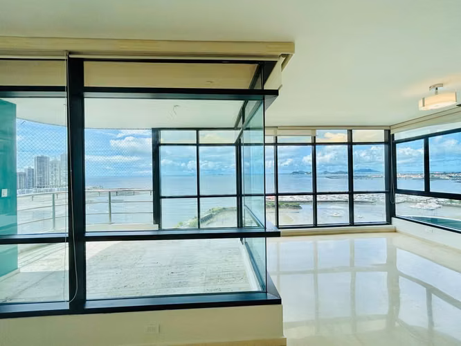 ALQUILER O VENTA DE APARTAMENTO EN AVENIDA BALBOA,CIUDAD DE PANAMÁ