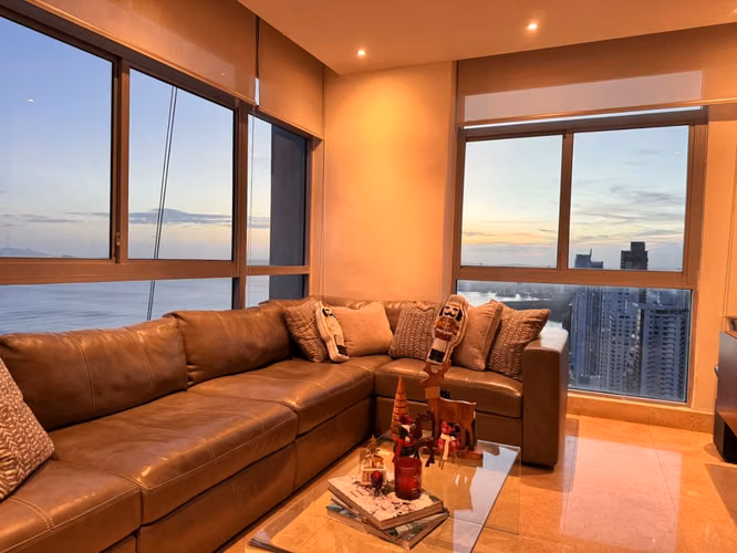 Alquiler de lujoso apartamento frente al mar Costa del Este