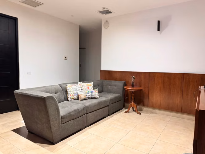 Alquiler de lujoso apartamento frente al mar Costa del Este