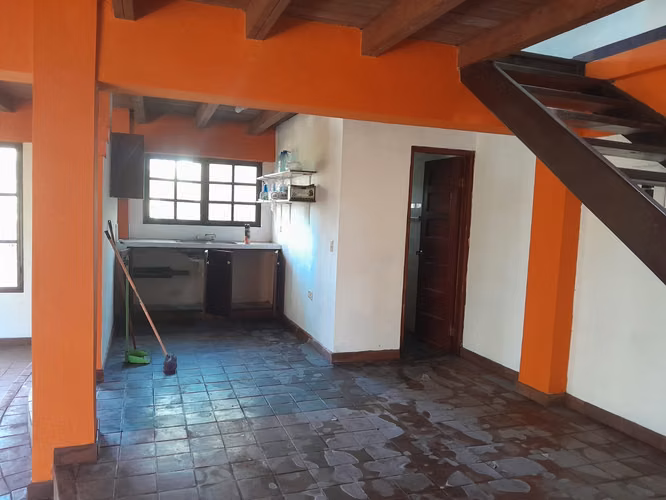 Venta de Casa con Amplio Terreno en Cerro Azul