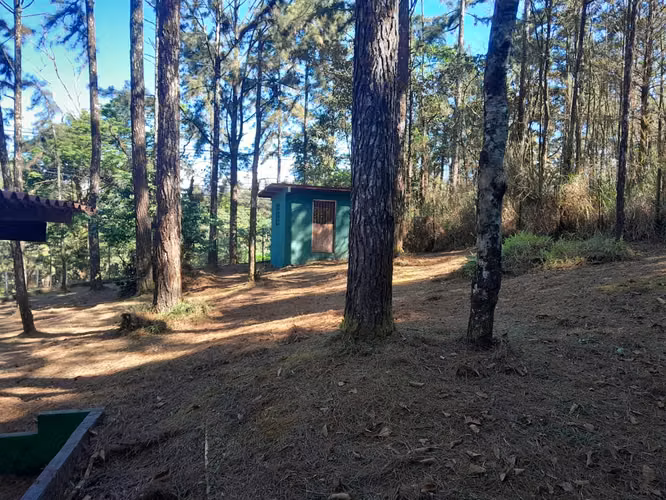 Venta de Casa con Amplio Terreno en Cerro Azul