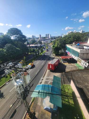 VENDO APARTAMENTO EN LA 12 DE OCTUBRE