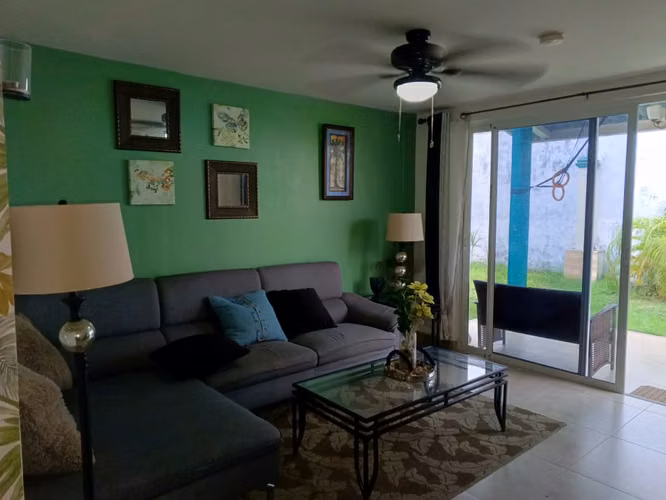 Venta de Casa en Playa Dorada, Arraiján