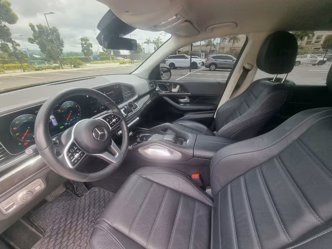 Mercedes Benz GLE 450 del 2024 COMO NUEVO