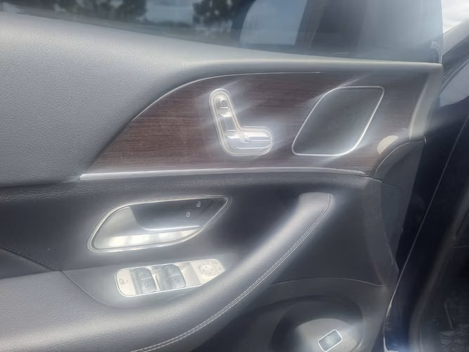 Mercedes Benz GLE 450 del 2024 COMO NUEVO