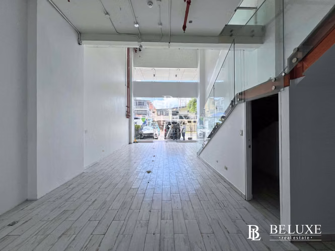 ALQUILER DE LOCAL COMERCIAL EN PLANTA BAJA, SAN FRANCISCO (8)
