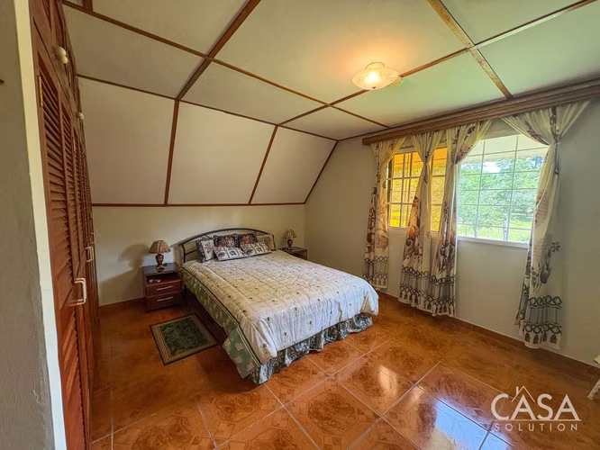 Excelente Casa de 3 Dormitorios y Lote amplio En Alto Dorado, Boquete