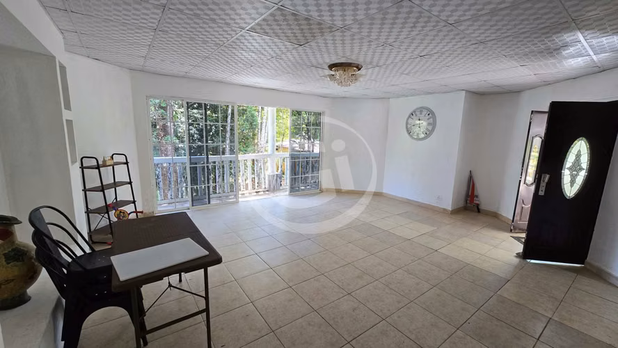 Venta Casa Cerro Azul con Club Privado
