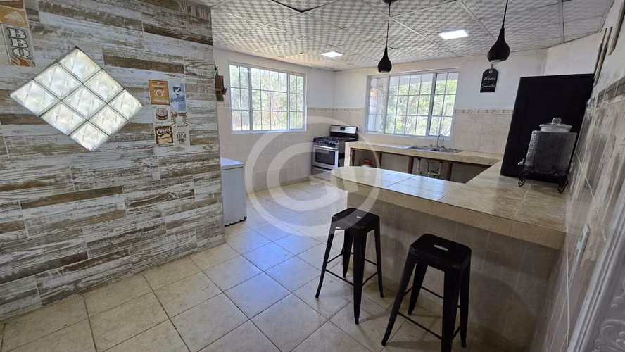 Venta Casa Cerro Azul con Club Privado