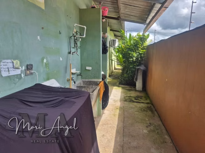 VENTA DE CASA EN VILLA LUCRE