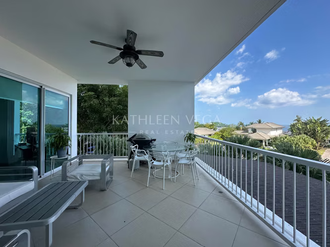 Apartamento Amoblado con vista parcial al mar en Torre Cocolí, Bijao Golf Resort - Imagen 6