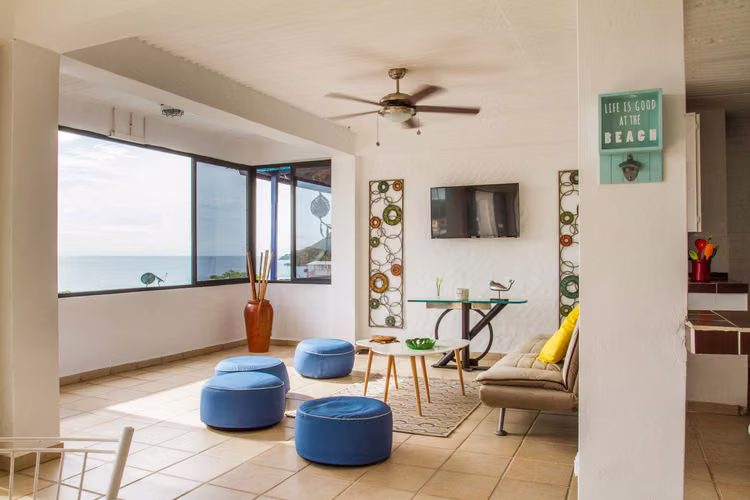 Venta de Casa con Vista Al Mar en Taboga