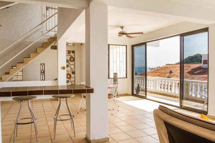 Venta de Casa con Vista Al Mar en Taboga
