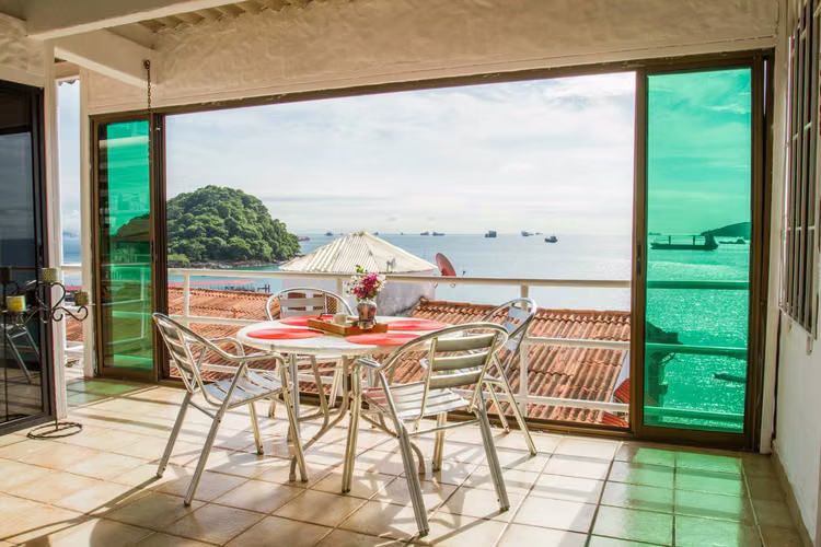Venta de Casa con Vista Al Mar en Taboga
