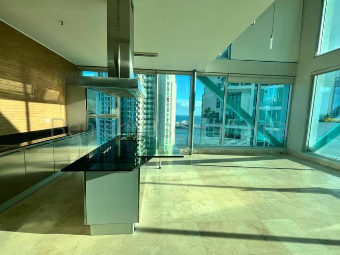 Venta de Apartamento en Punta Pacifica Ph Loft Four 41 Mts2: 177.83 PD