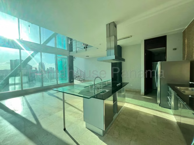 Venta de Apartamento en Punta Pacifica Ph Loft Four 41 Mts2: 177.83 PD