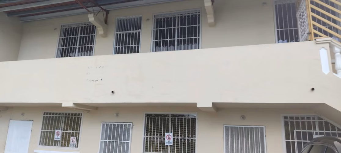 Casa de Uso Comercial en Alquiler – San Francisco