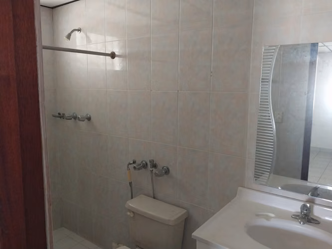 Alquiler de Casa en PH Arboledas de Caceres
