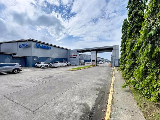 Alquiler de Bodega en Centro Logistico  Llano Bonito
