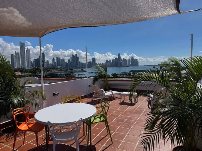 VENTA APARTAMENTO PH CASA MALECON, CASCO VIEJO (13)