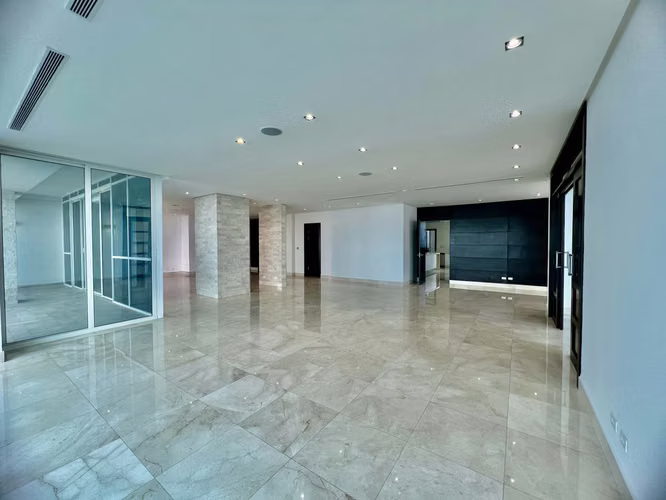 Venta Apartamento en Vitri, Penthouse, 4 Rec. Frente Al Mar