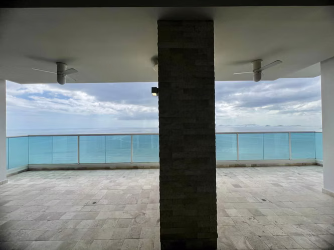 Venta Apartamento en Vitri, Penthouse, 4 Rec. Frente Al Mar