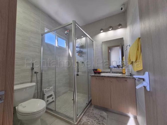 Venta de Casa Unifamiliar de Esquina en Brisas del Golf Vallarta Mts2: 190 PD