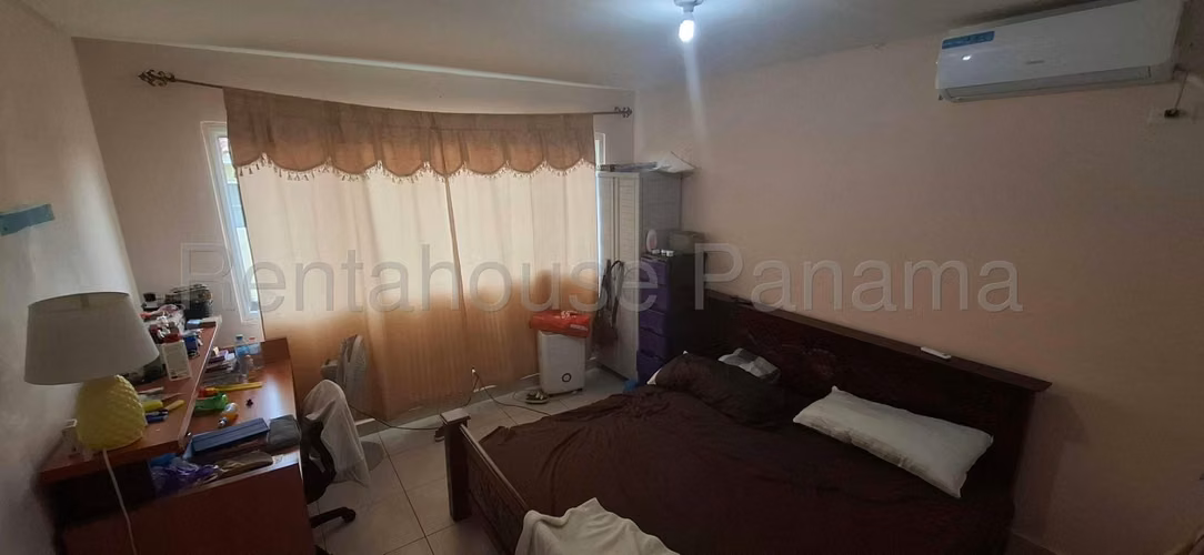 Vendo Casa Acogedora y Familiar en PH Villa Alta, Brisas del Golf 26-3926GG