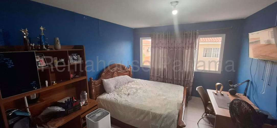 Vendo Casa Acogedora y Familiar en PH Villa Alta, Brisas del Golf 26-3926GG