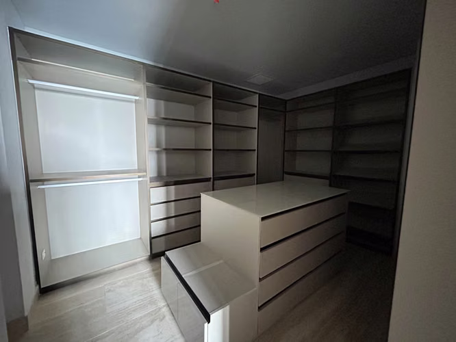 Alquiler de apartamento en PH The Towers torre 200 - Paitilla.