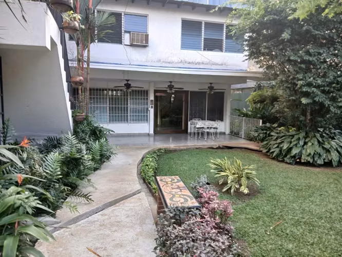 Se Vende Casa con Normativa RM1