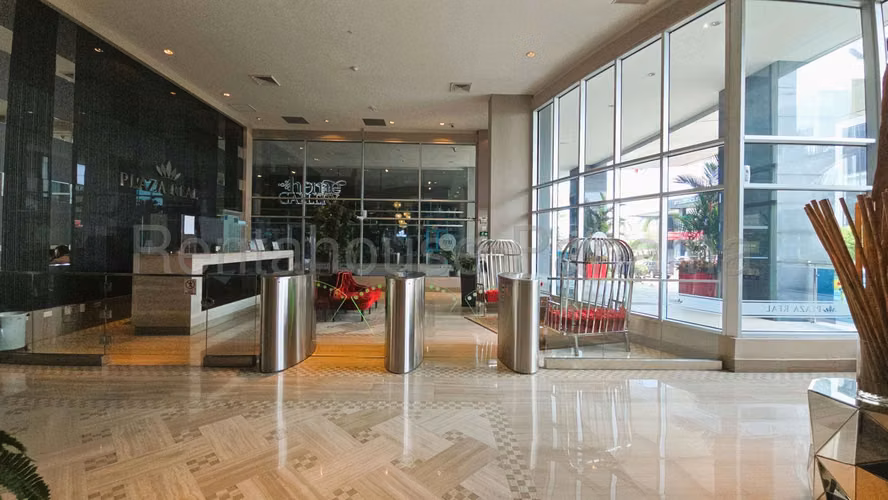 OFICINA EN VENTA EN COSTA DEL ESTE. PLAZA REAL
