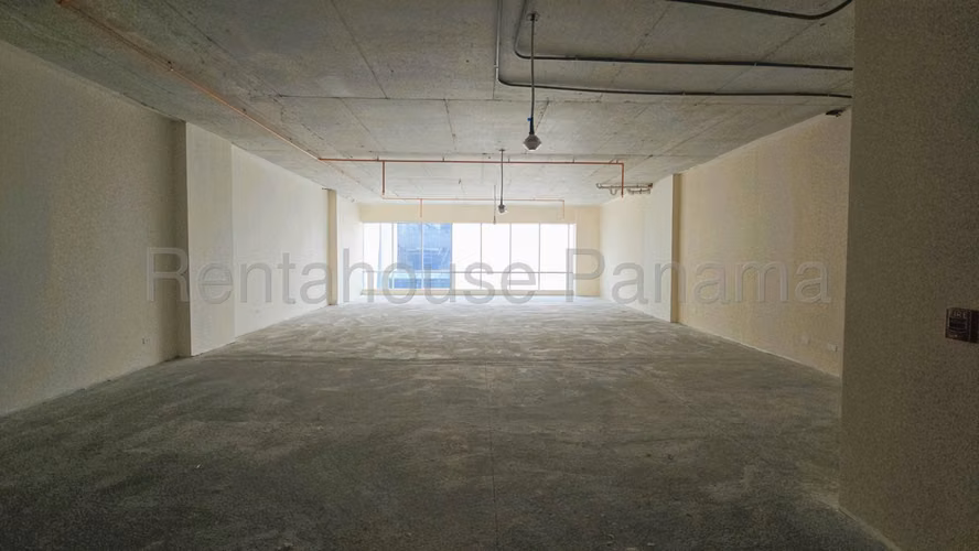 OFICINA EN VENTA EN COSTA DEL ESTE. PLAZA REAL
