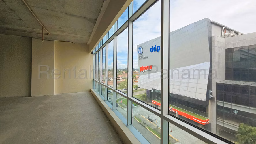 OFICINA EN VENTA EN COSTA DEL ESTE. PLAZA REAL
