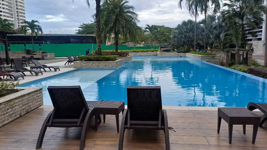 VENDO CONDADO COUNTRY CLUB