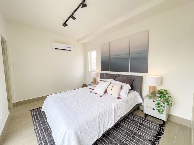 VENTA DE TOWNHOME EN LA PLAYA CON FINANCIAMIENTO INTERNO