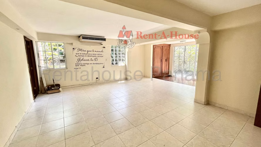 CASA EN VENTA EN ALBROOK