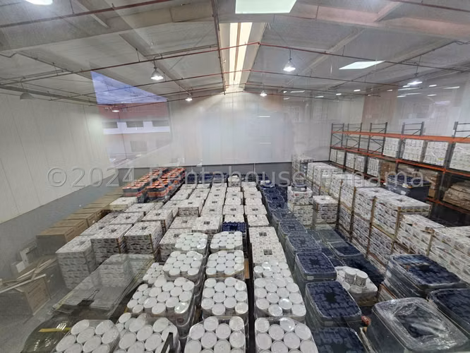 GALERA EN VENTA EN PACORA. PARQUE INDUSTRIAL DE LAS AMERICAS