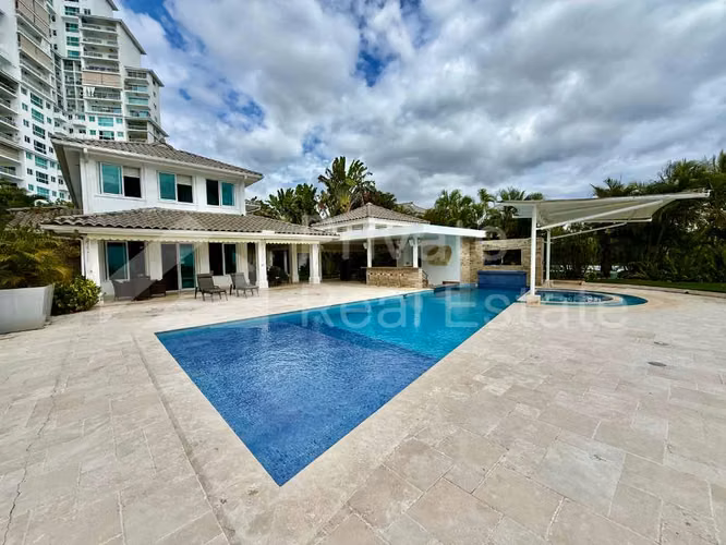 SE VENDE CASA EN BIJAO