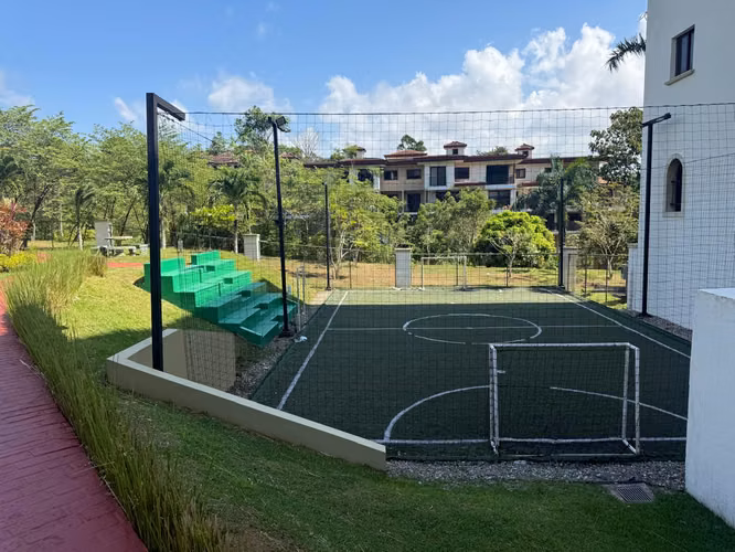 Embassy Village Clayton | Amplio 190m² | 3 rec + den | Vida familiar - Imagen 18