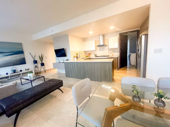 APARTAMENTO DE LUJO EN VENTA — COCO DEL MAR (IP)