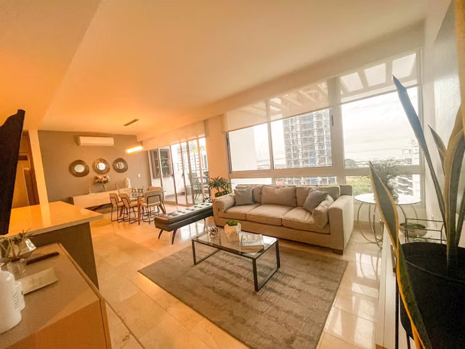 APARTAMENTO DE LUJO EN VENTA — COCO DEL MAR (IP)