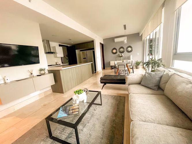 APARTAMENTO DE LUJO EN VENTA — COCO DEL MAR (IP)