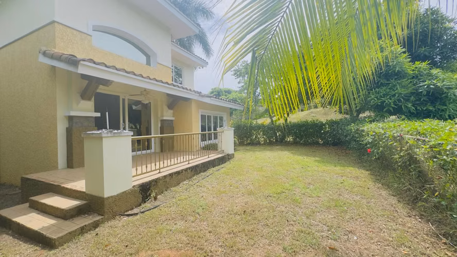 VENTA DE CASA EN TUCAN COUNTRY CLUB PRECIO DE OPORTUNIDAD 505M2 JP