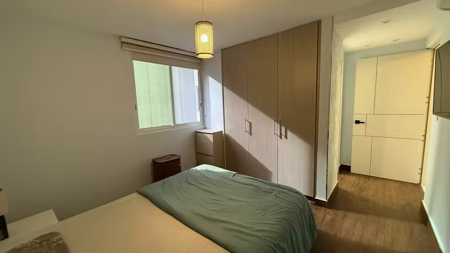 Se alquila apartamento 2 recámaras, 2 baños, balcón, full amoblado