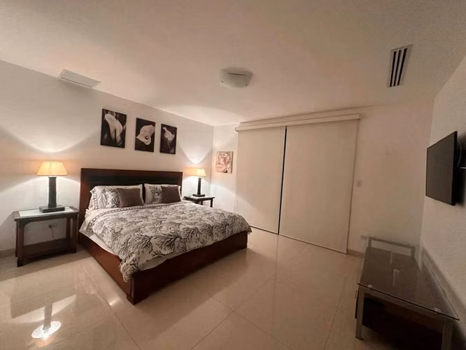 Venta de Casa en Vista Mar con Piscina Privada y Vista al Golf