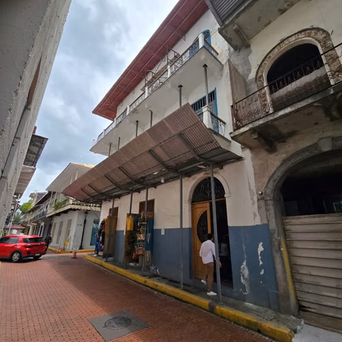 SE VENDE CASA LOEW, EN EL CORAZÓN DE CASCO ANTIGUO - Imagen 7