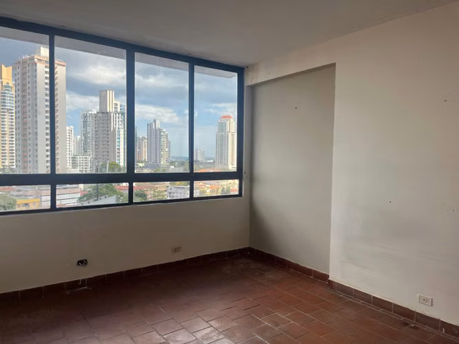 Banco vende apartamento en P.H. Bahía Azul San Francisco (tb) - Imagen 2